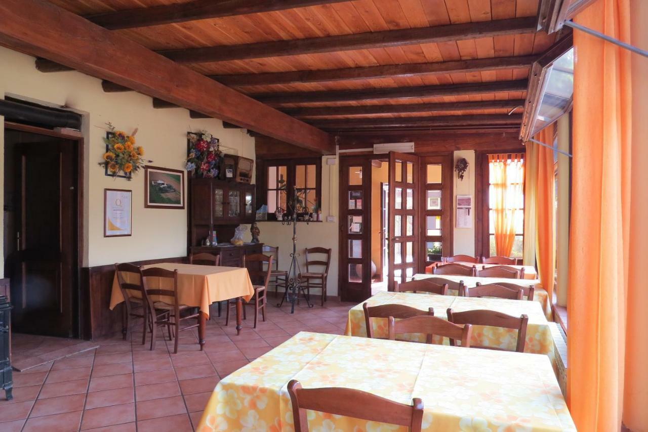 Fattoria Delle Rose Villa Salussola Dış mekan fotoğraf